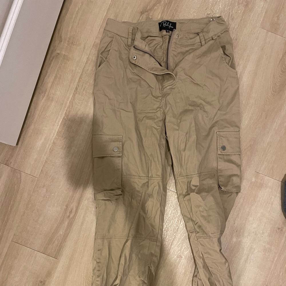 Babybok UK 10 US 6-8 cargo pants barley worn